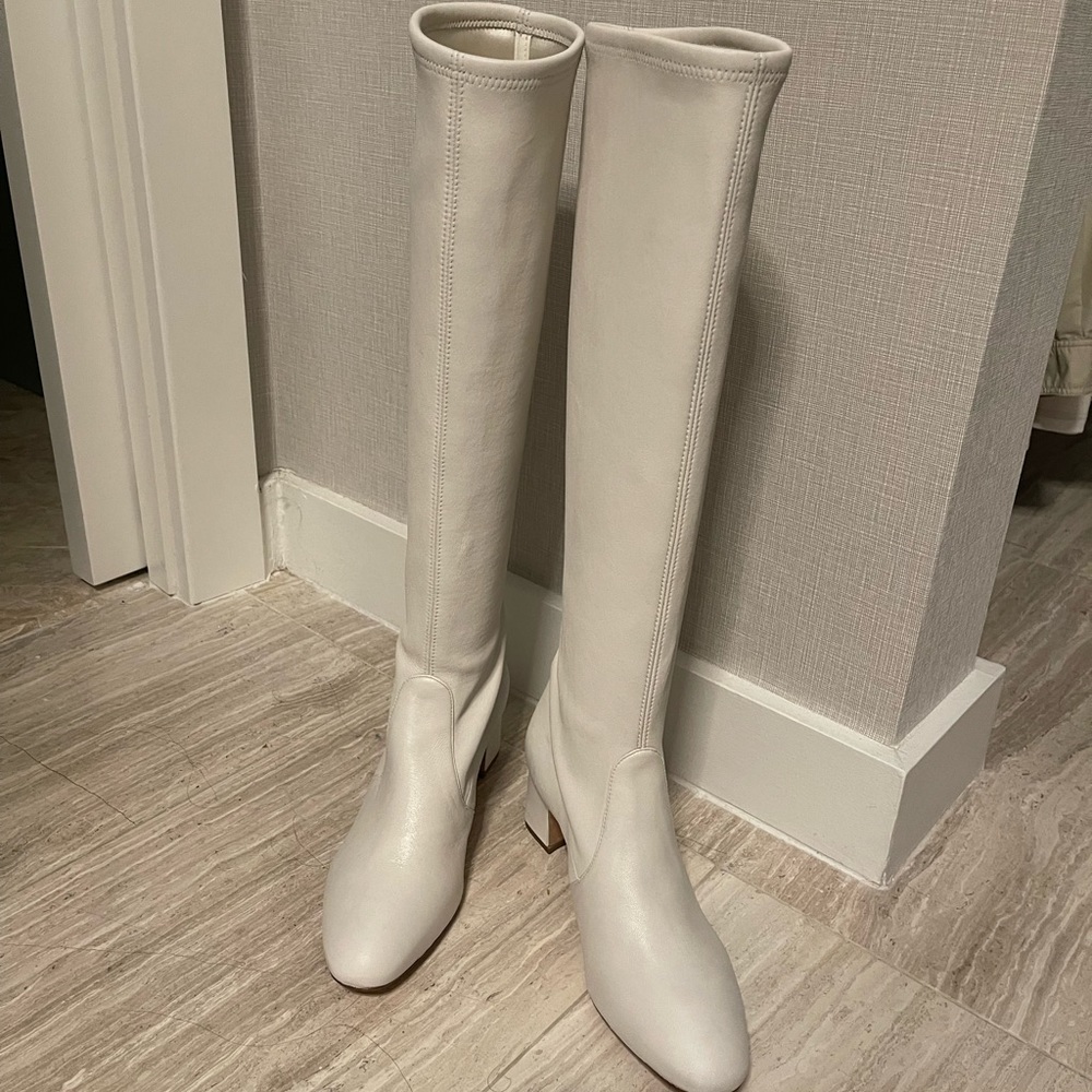 Stuart Weitzman 7.5 white leather knee high boots